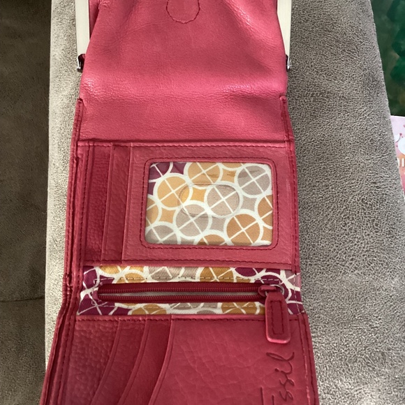 Vintage  Fossil trifold Kiss lock wallet - Picture 6 of 10